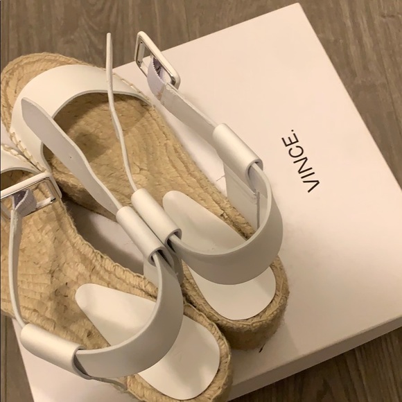 Vince sandals size 9 - Picture 3 of 4